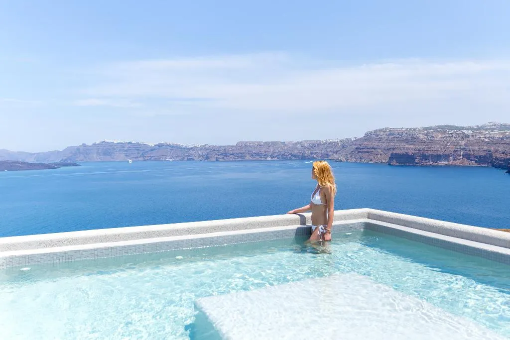 Room, Acroterra Rosa Luxury Suites & Spa, Santorini