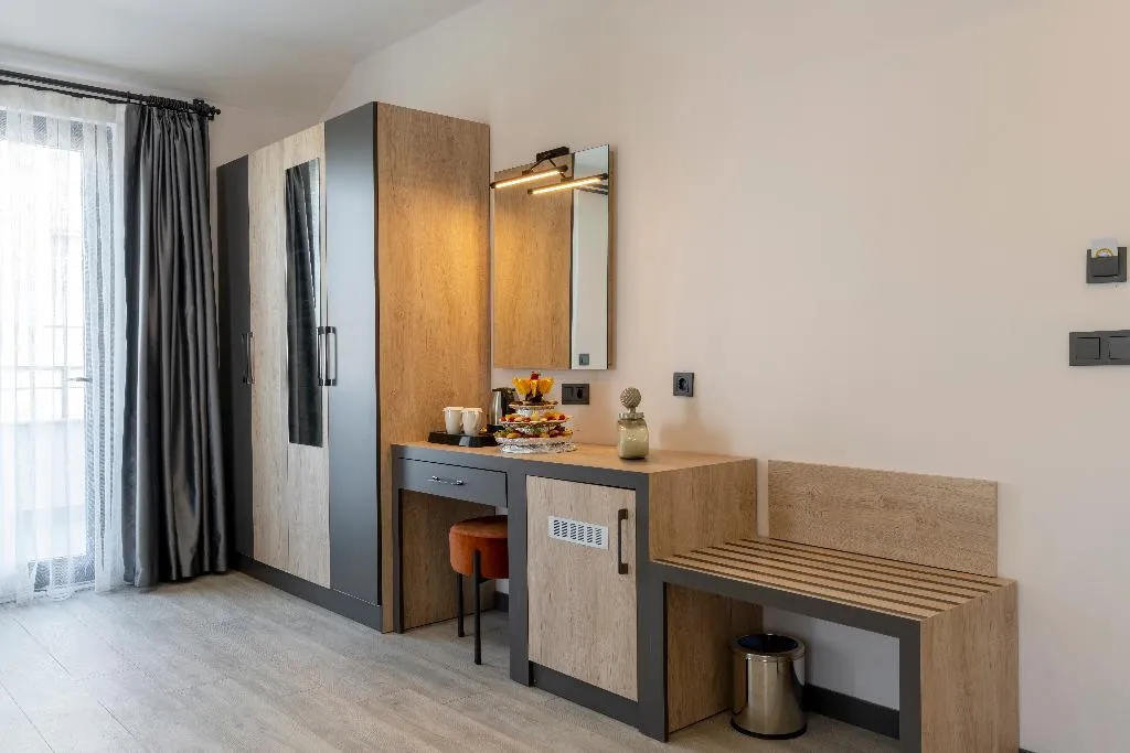 SUITE ONE BEDROOM ONE BATHROOM Room, Irenic Hotel, Antalya