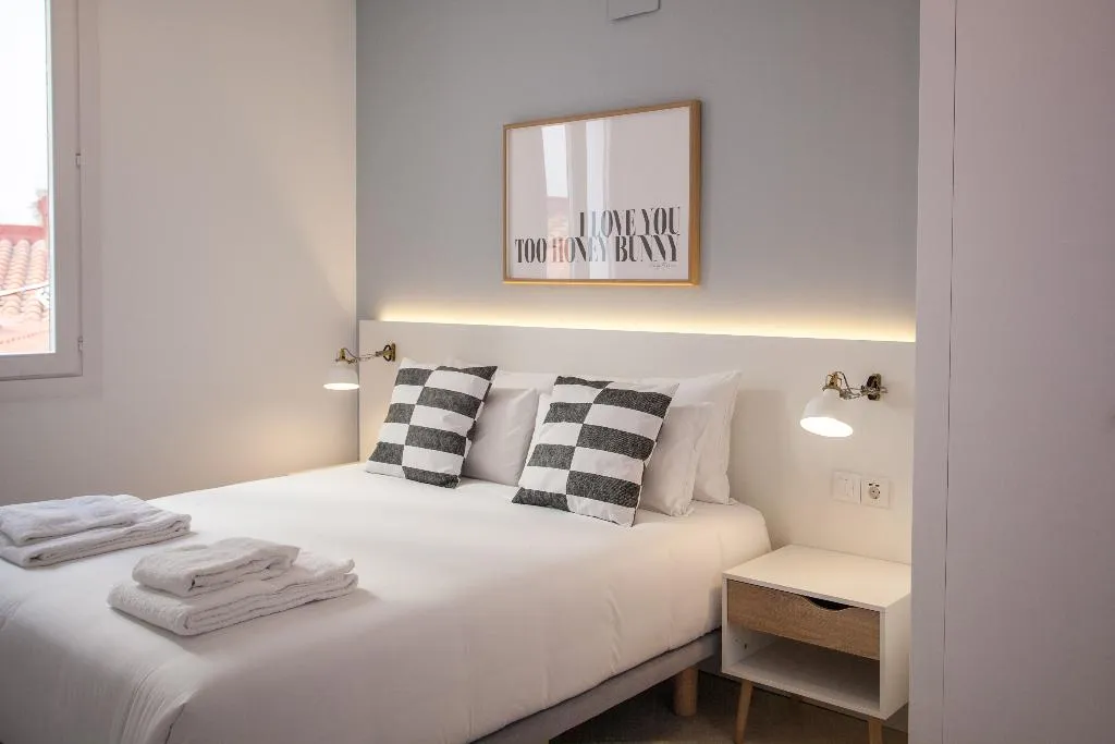 APARTMENT TWO BEDROOMS TWO BATHROOMS Room, Gran Central Suites, Madrid