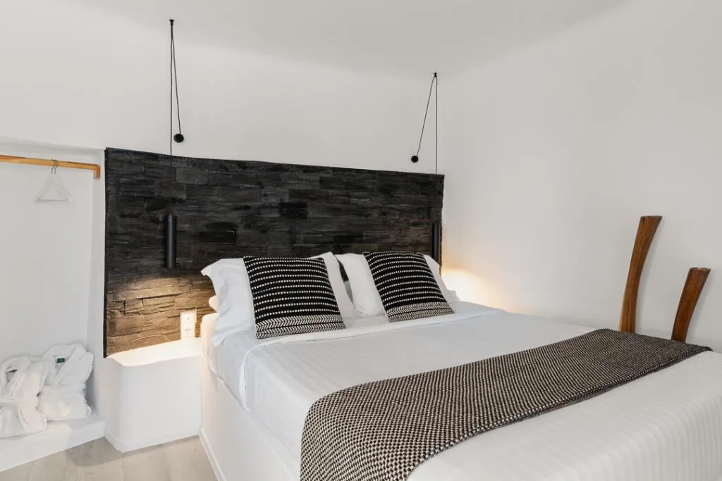STUDIO STANDARD Room, Mill Houses New Elegant Suites by Mr and Mrs White, Santorini