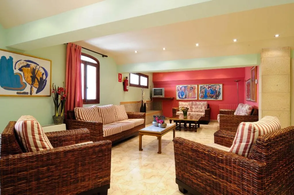 Lobby, Balear, Majorca