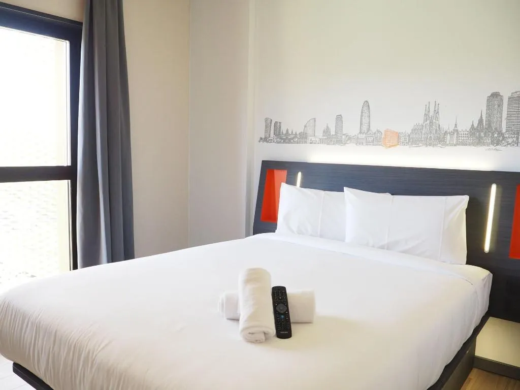 Room, easyHotel Barcelona Fira, Barcelona