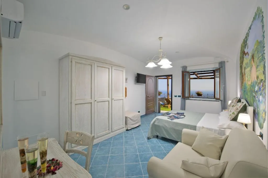 Room, La Mela Blu, Naples