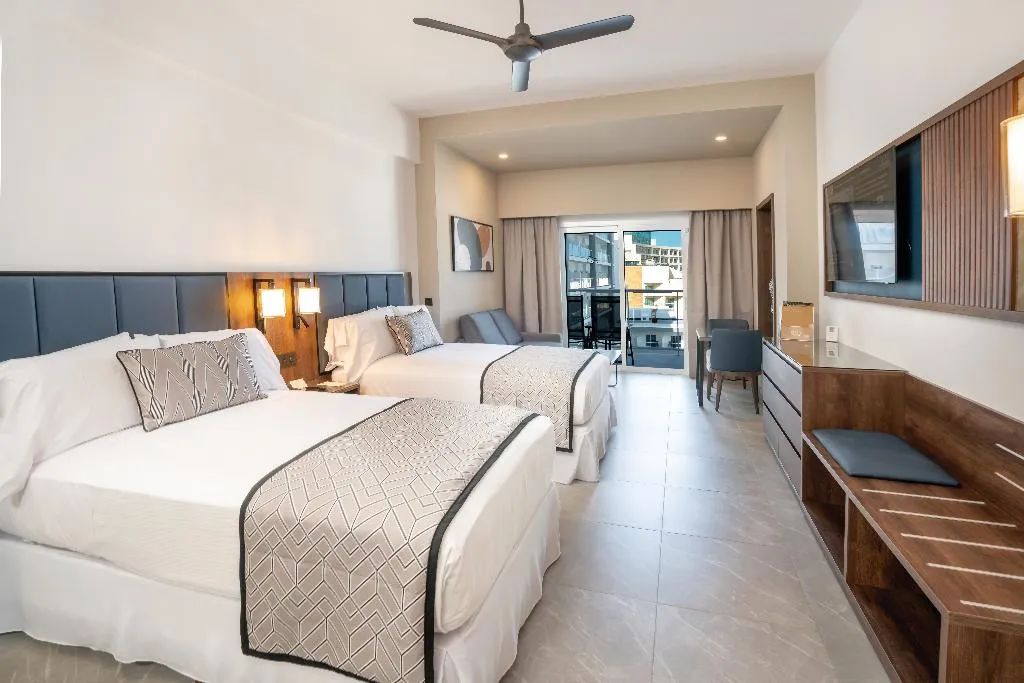 JUNIOR SUITE PARTIAL OCEAN VIEW Room, Riu Palace Kukulkan - Adults Only - All Inclusive, Cancun Area