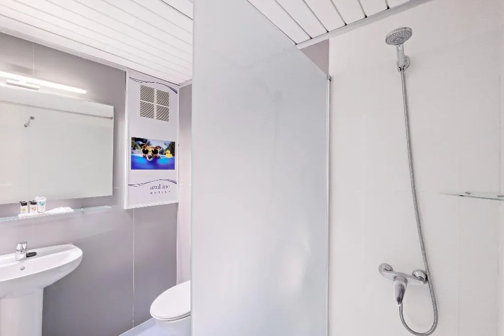 TWIN PREMIUM Room, AzuLine Hotel Pacific, Ibiza