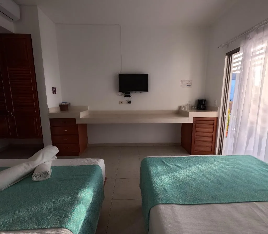 DOUBLE OCEAN FRONT Room, Casa Melissa, Playa Del Carmen