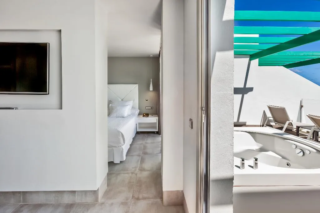 JUNIOR SUITE STANDARD Room, Barcelo Teguise Beach, Lanzarote