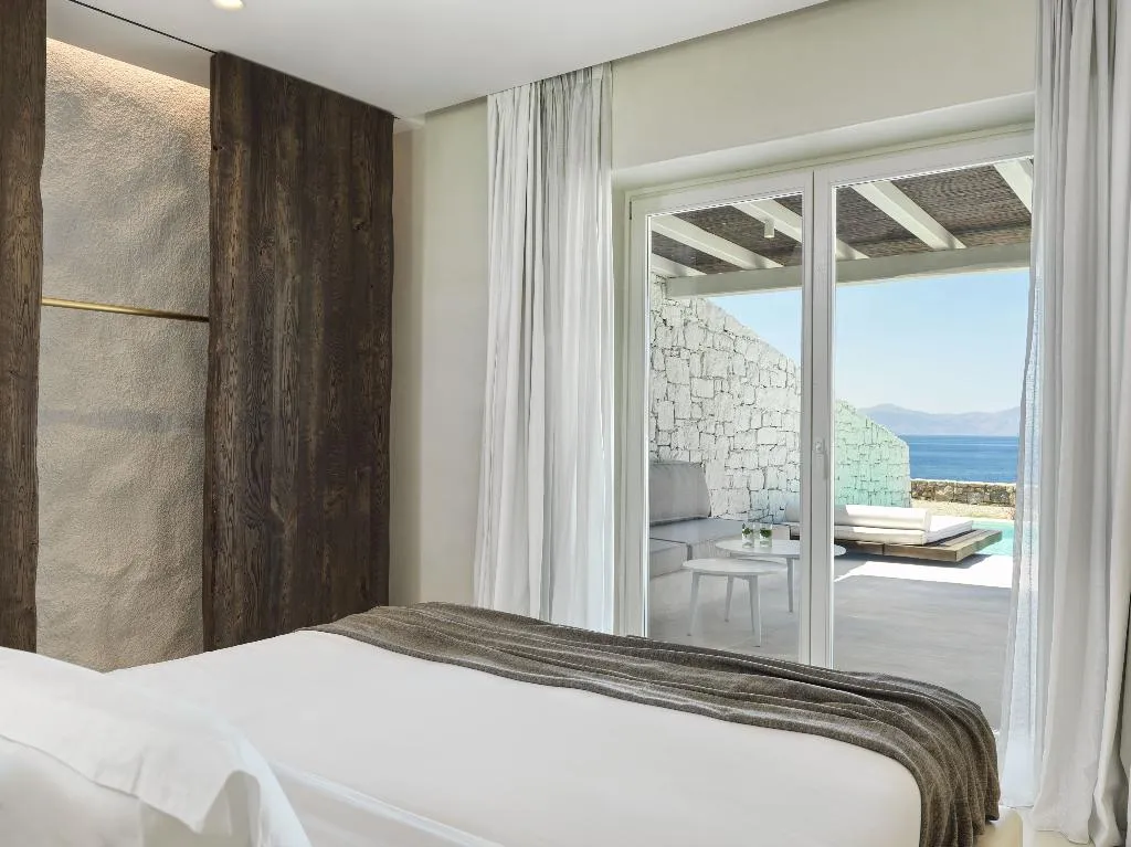 SUITE SEA VIEW WITH PRIVATE POOL Room, Mykonos Earth, Mykonos