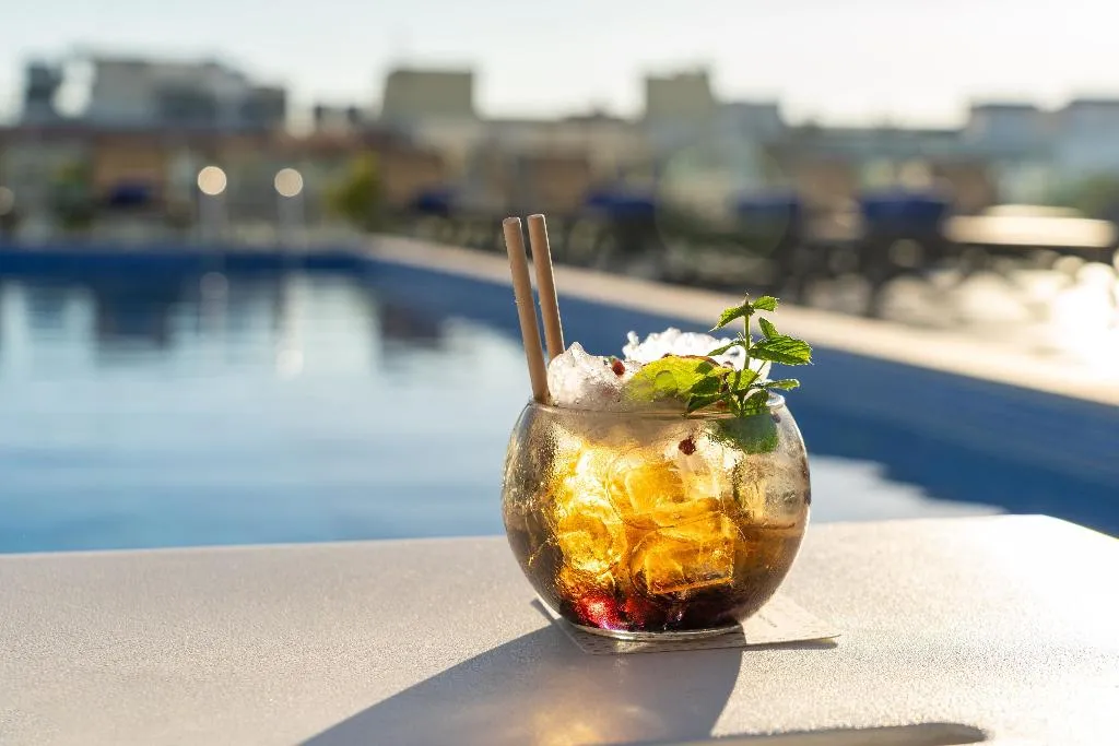 Terrace, Jupiter Lisboa Hotel – Rooftop & Spa, Lisbon
