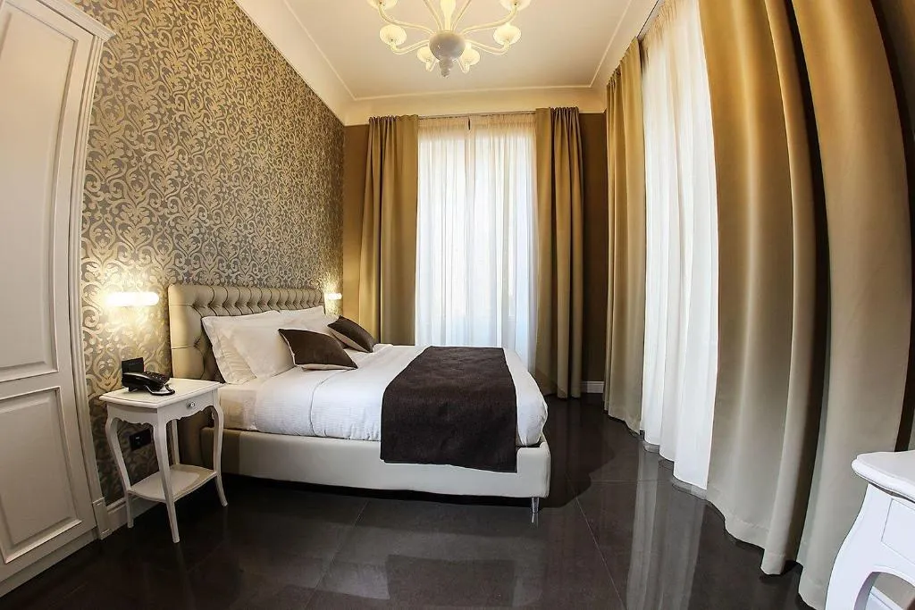 Room, Villa San Martino, Naples