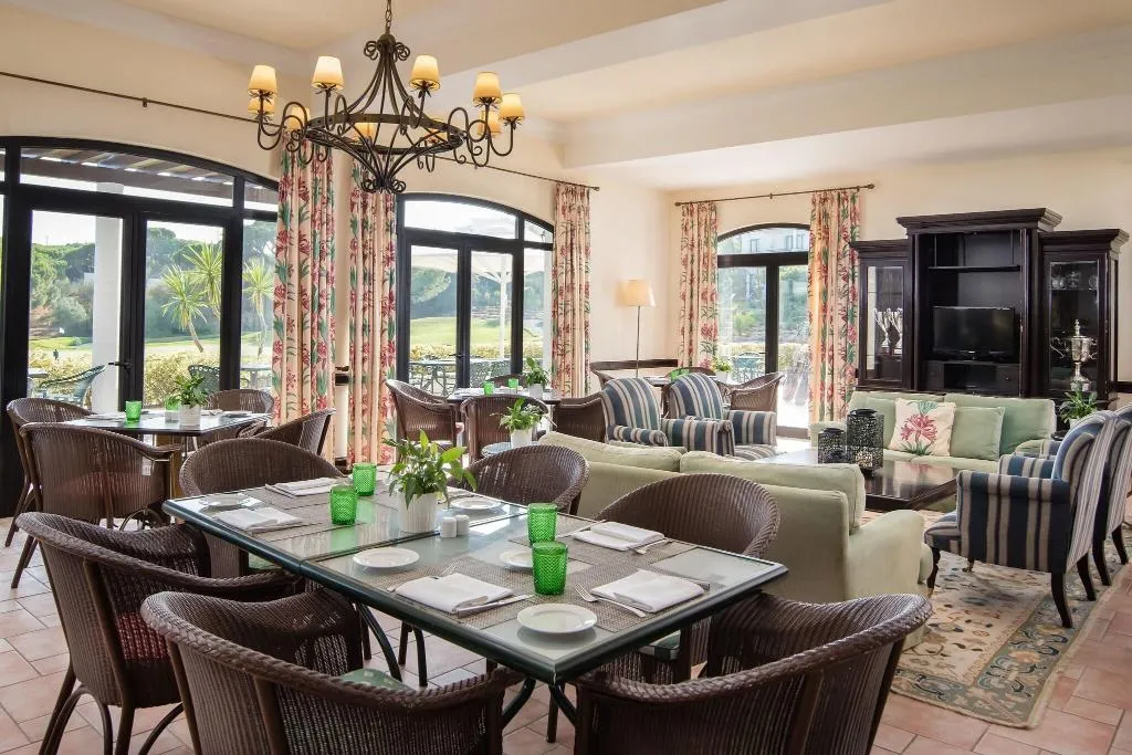 Restaurant, Pine Cliffs Ocean Suites, Algarve