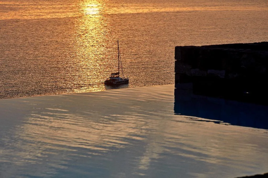 Pool, Canaves  Epitome, Santorini
