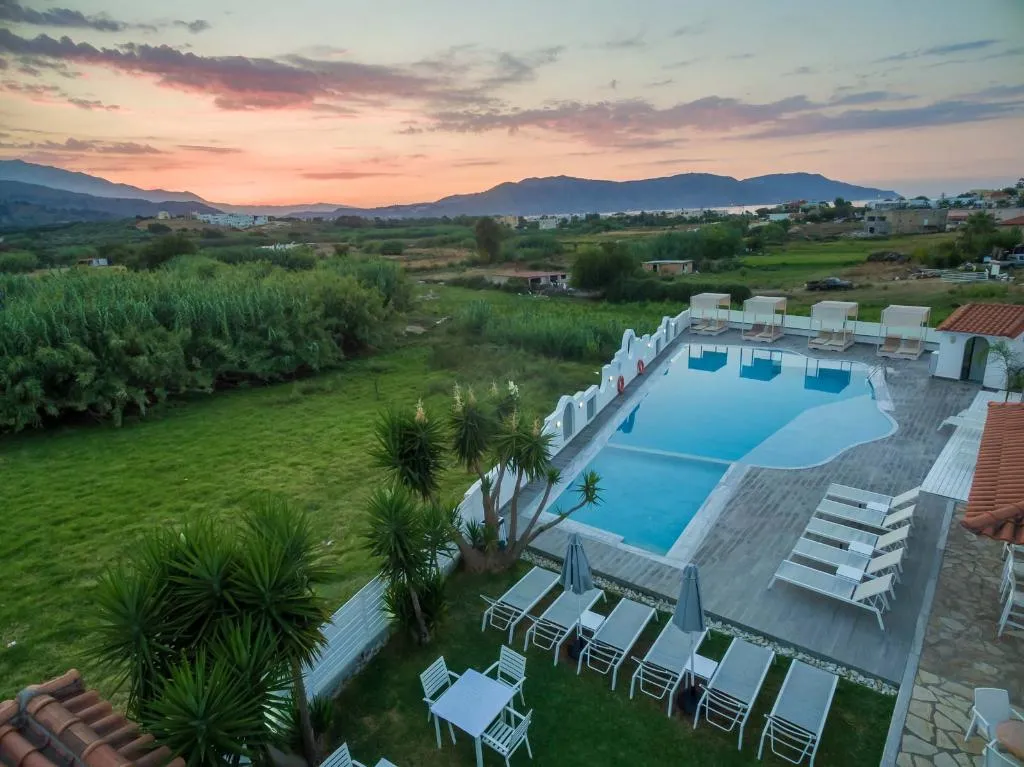 Pool, Apollo, Crete