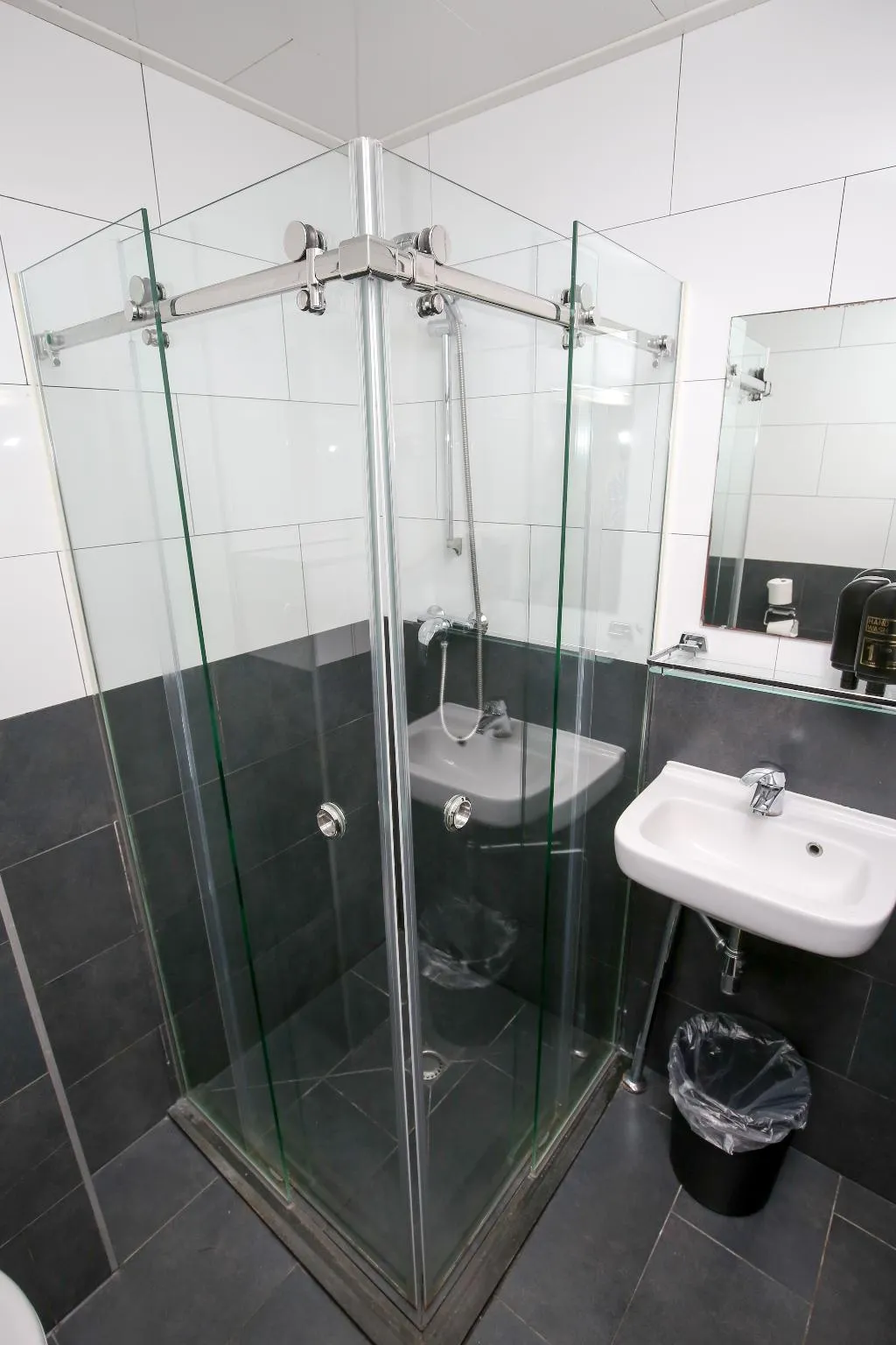 TRIPLE STANDARD Room, Hotel Flipper Amsterdam, Amsterdam