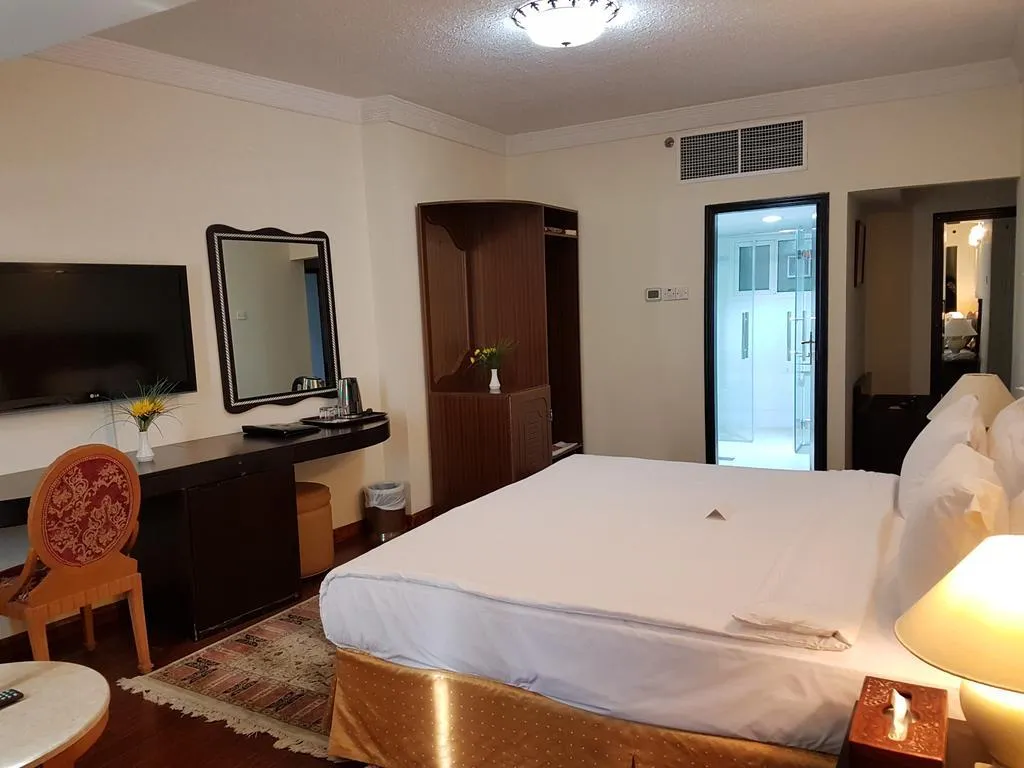 SUITE STANDARD Room, Al Jawhara Metro Hotel, Dubai
