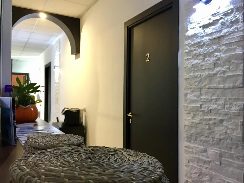 Room, Guest House Minas, Milan