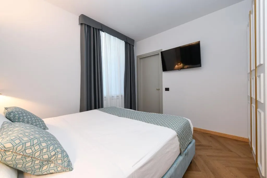 APARTMENT ONE BEDROOM Room, Palazzo Santo Spirito, Milan