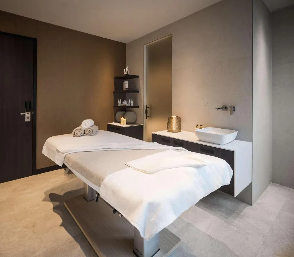 Sports and Entertainment, Anantara Grand Hotel Krasnapolsky Amsterdam, Amsterdam