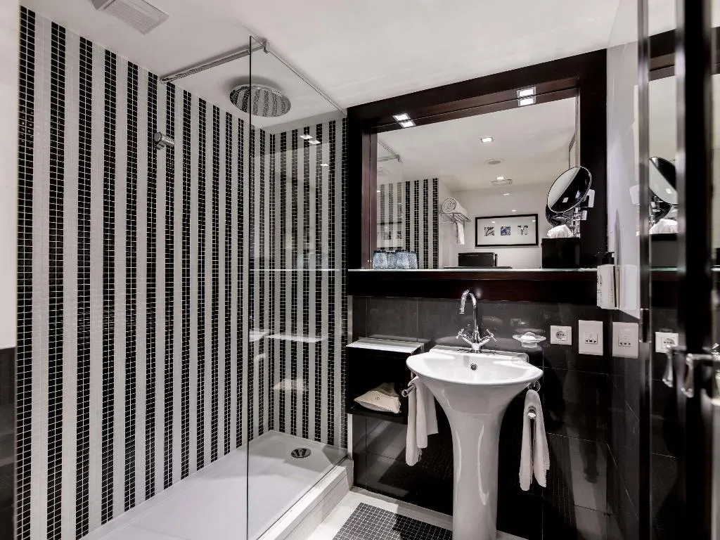 DOUBLE LUXURY Room, Sofitel Lisbon Liberdade, Lisbon