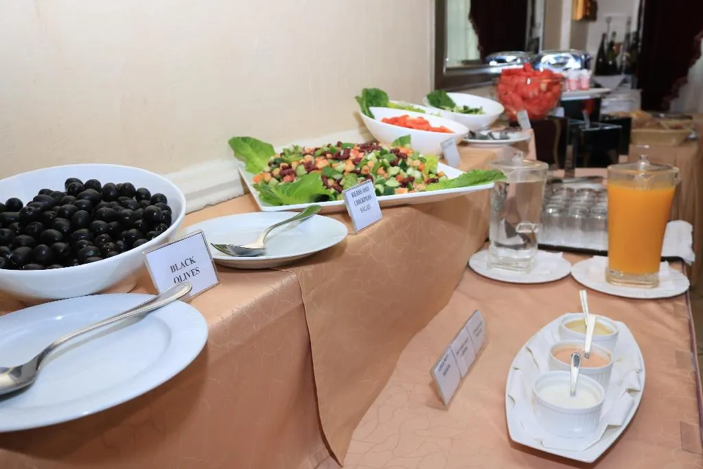 Restaurant, Al Maha Regency Hotel Suites, Dubai