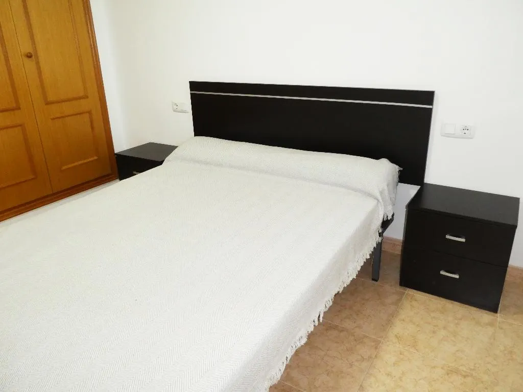 APARTMENT CAPACITY 8 THREE BEDROOMS Room, Apartamentos Tavernes Gandia 3000, Valencia