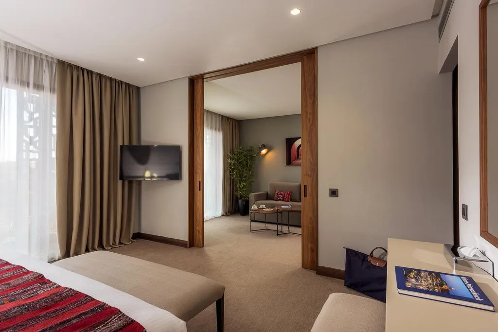 SUITE WITH TERRACE Room, Radisson Blu Hotel Marrakech Carré Eden, Marrakech