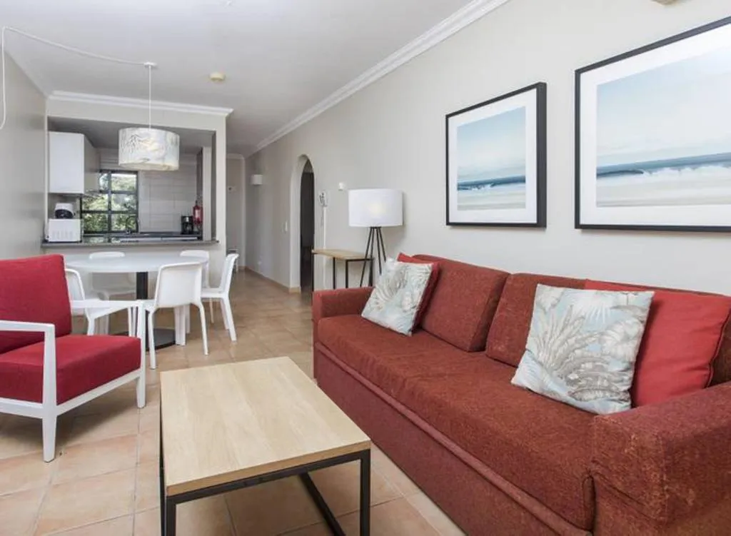 APARTMENT OCEAN VIEW TWO BEDROOMS Room, Alfagar I Village, Algarve