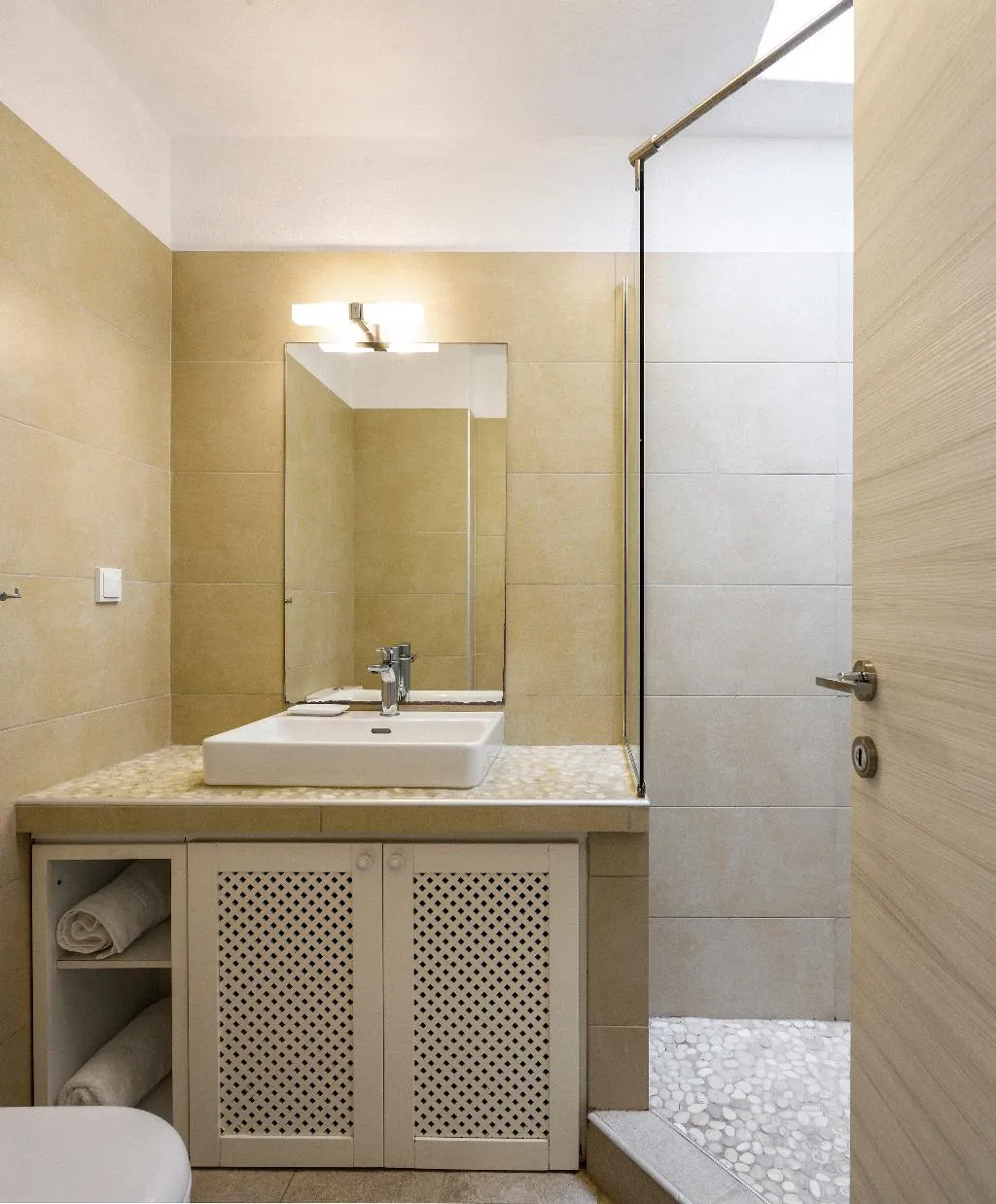 APARTMENT SEA VIEW Room, Elpiniki Luxury Apartments, Thessaloniki