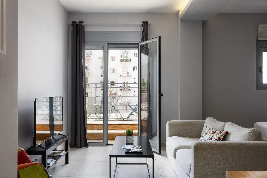 DOUBLE SUPERIOR WITH TERRACE Room, Omnia Pagrati Apartments, Athens