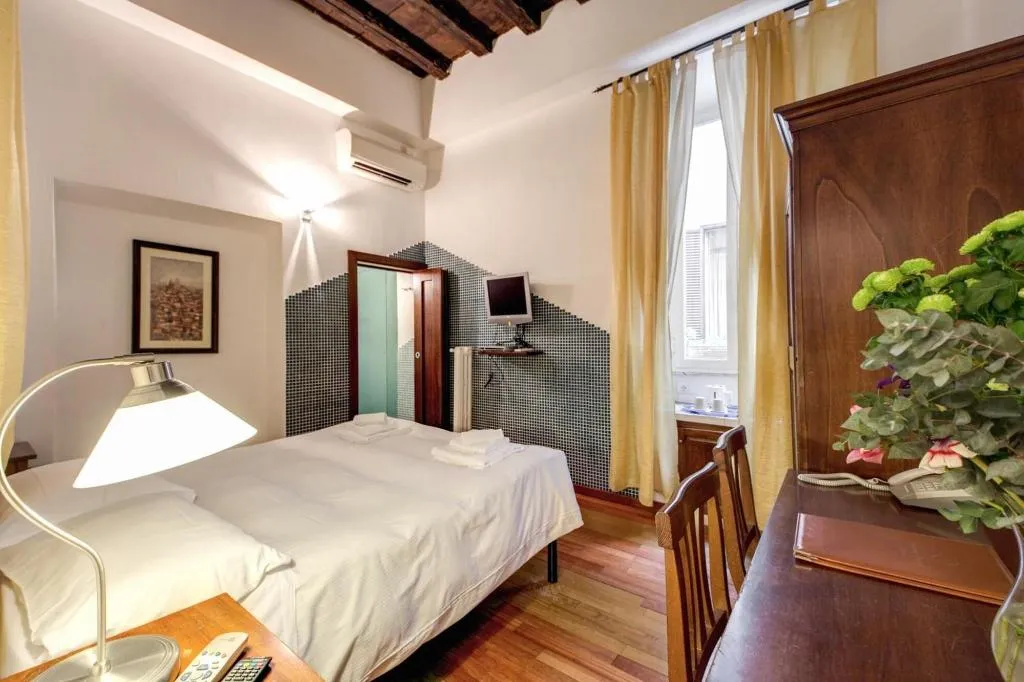 Room, Nova Domizia, Rome