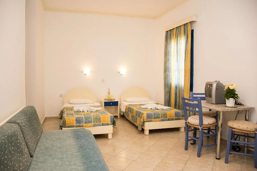 STUDIO CAPACITY 3 Room, Uncle George Studios By Estia, Crete