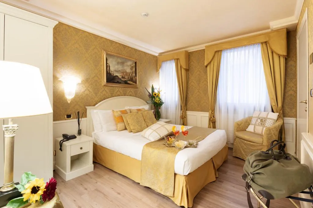 DOUBLE CLASSIC Room, Duodo Palace, Venice