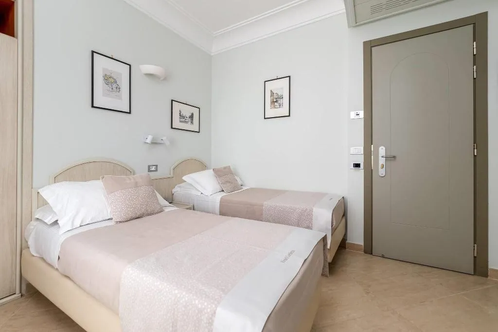Room THREE BEDS Room, Comfort Hotel Gardenia Sorrento Coast, Naples