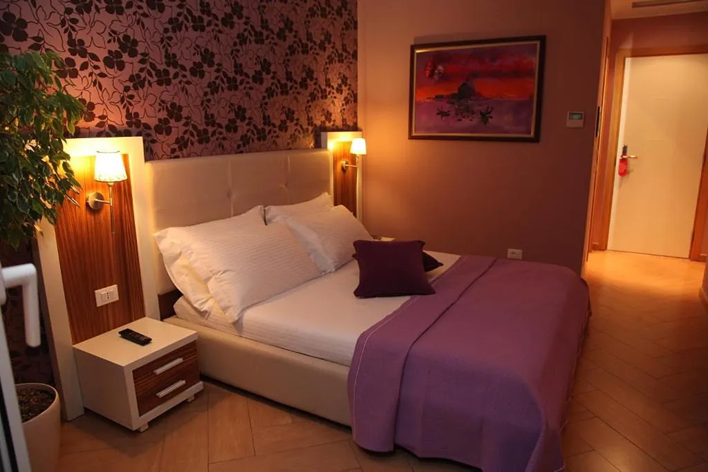 DOUBLE STANDARD Room, Hotel Gold, Kavaje