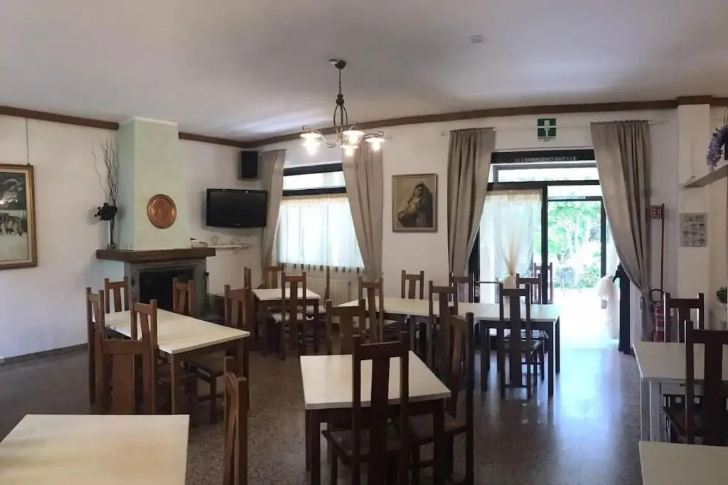 Restaurant, Hotel Merloni, Milan