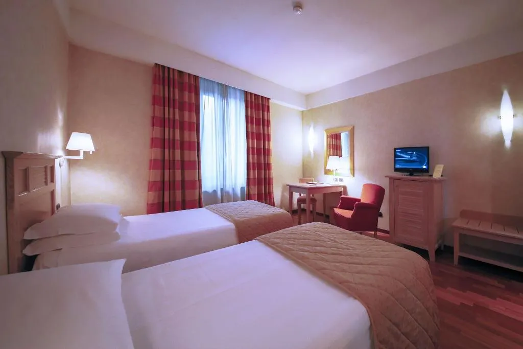 TWIN PRESTIGE Room, Monica Hotel Fiera, Milan
