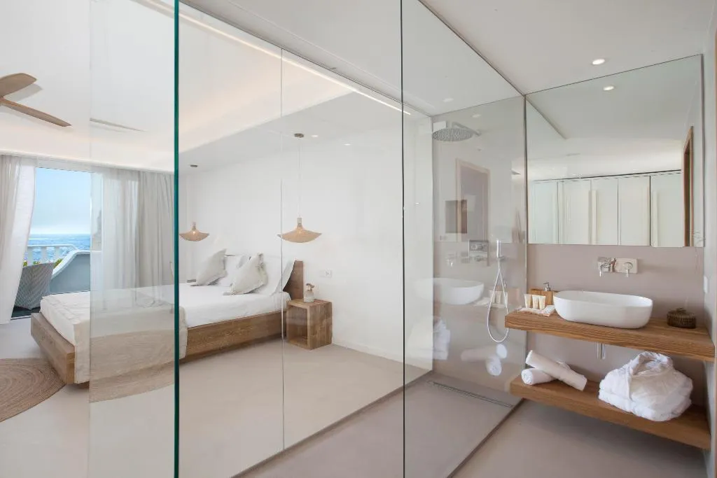 JUNIOR SUITE SEA VIEW WITH BALCONY Room, Maya Beach Resort, Naples