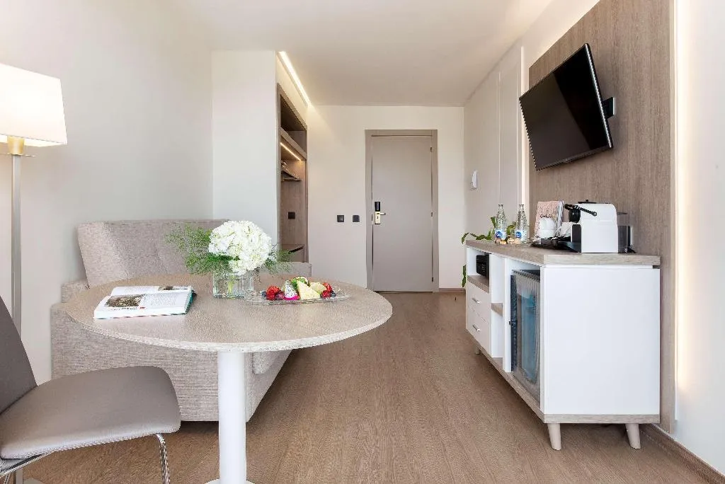 JUNIOR SUITE STANDARD Room, Melia Sitges, Costa Brava