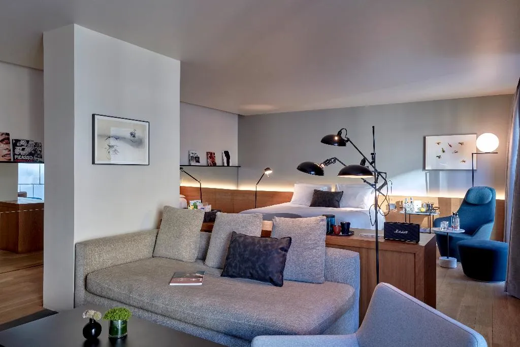 JUNIOR SUITE STANDARD Room, Sir Victor Hotel part of Sircle Collection, Barcelona