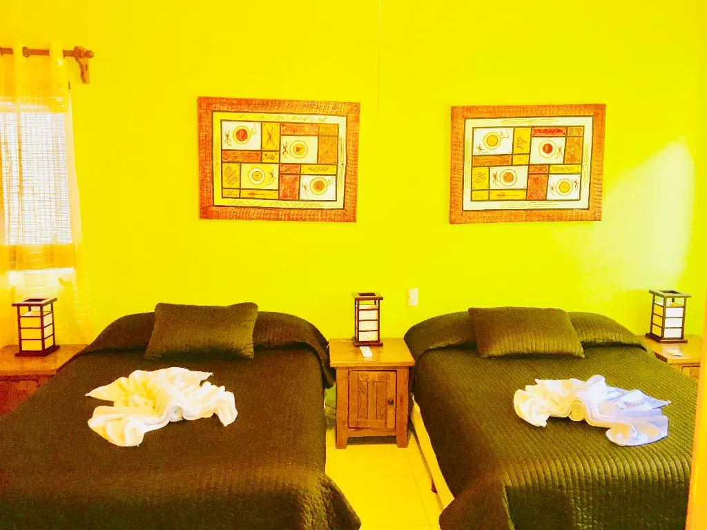 QUADRUPLE QUEEN SIZE BED Room, Dolce Vita Caribe B&B, Playa Del Carmen