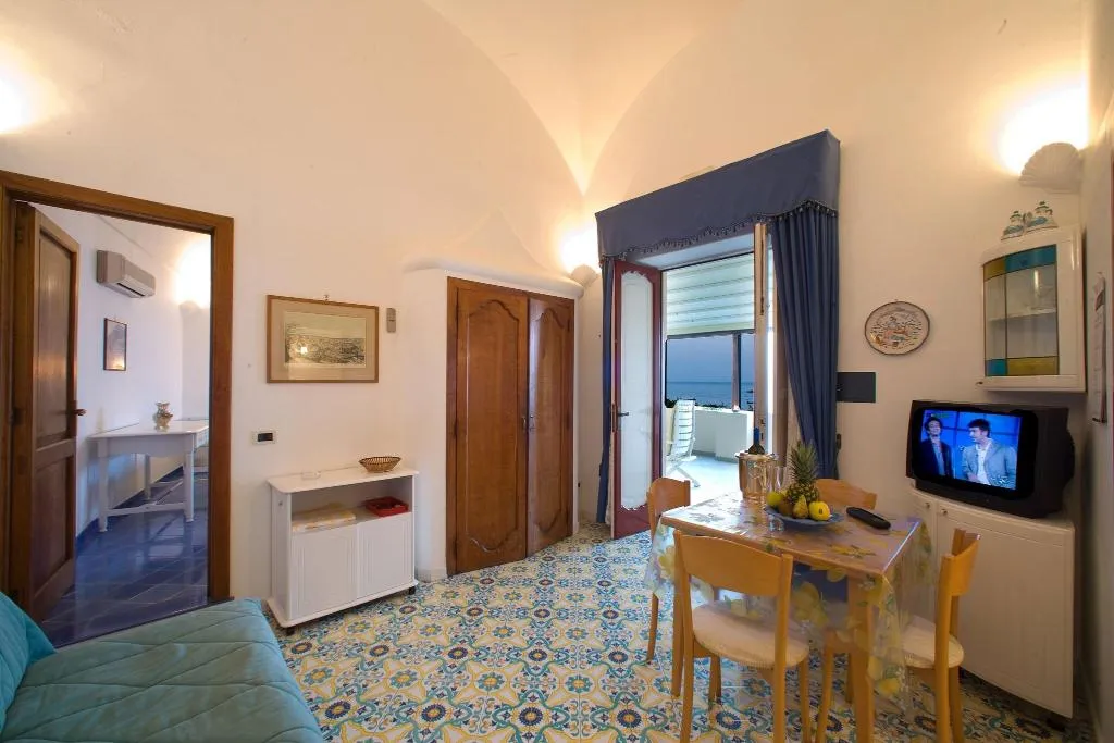 APARTMENT SEA VIEW ONE BEDROOM Room, La Caravella Positano, Naples