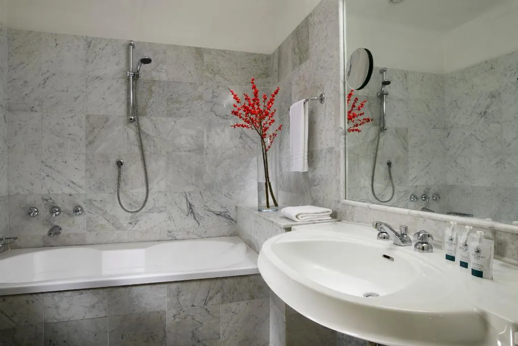 DOUBLE SUPERIOR Room, Kraft, Florence