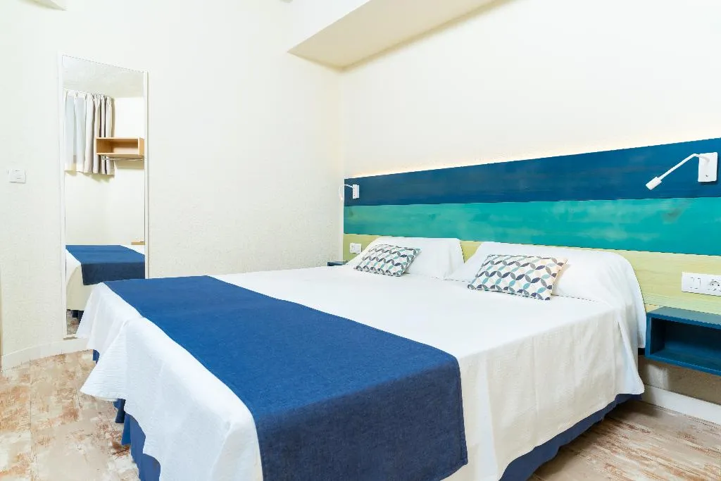 APARTMENT CAPACITY 2 Room, HOVIMA La Pinta Beachfront Family Hotel, Tenerife