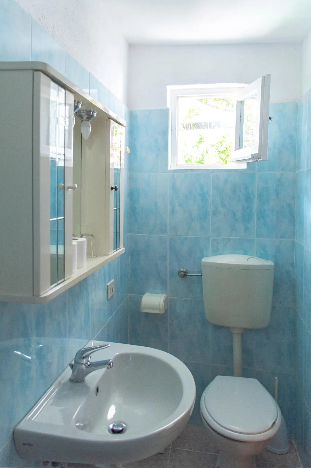 TRIPLE STANDARD Room, La Maggioressa, Naples