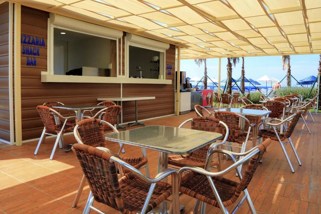 Bar, Labranda Lebedos Princess, Izmir