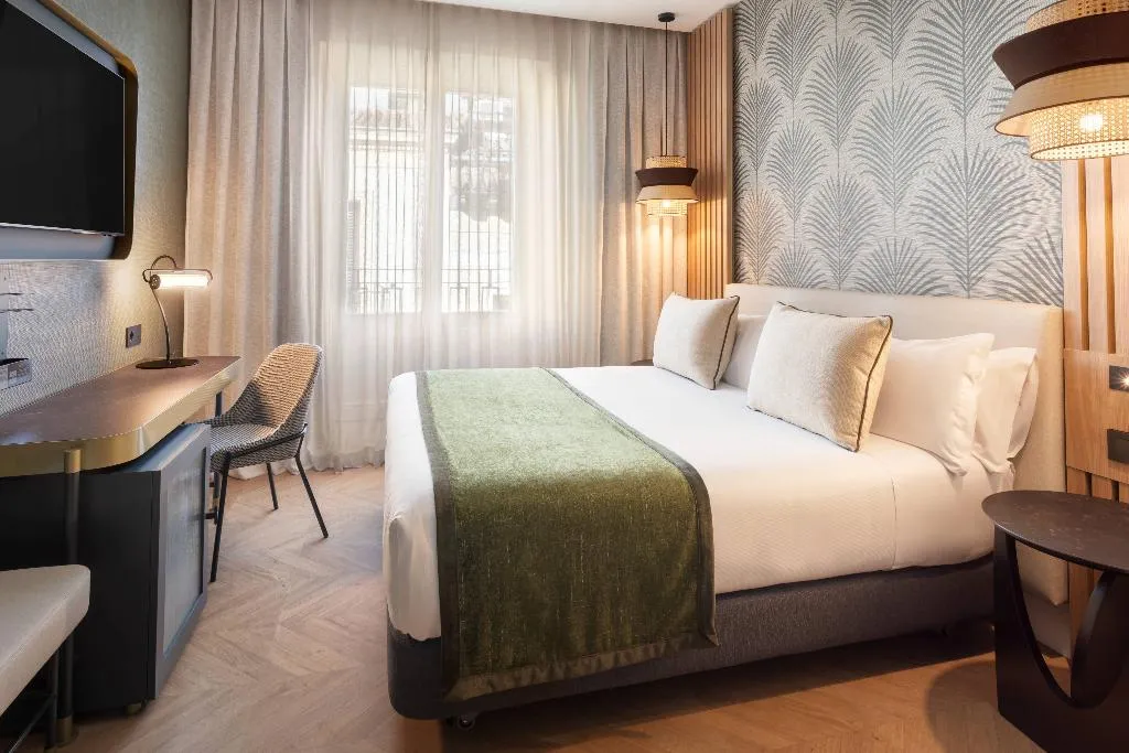 DOUBLE SINGLE USE DELUXE Room, Catalonia Atocha, Madrid