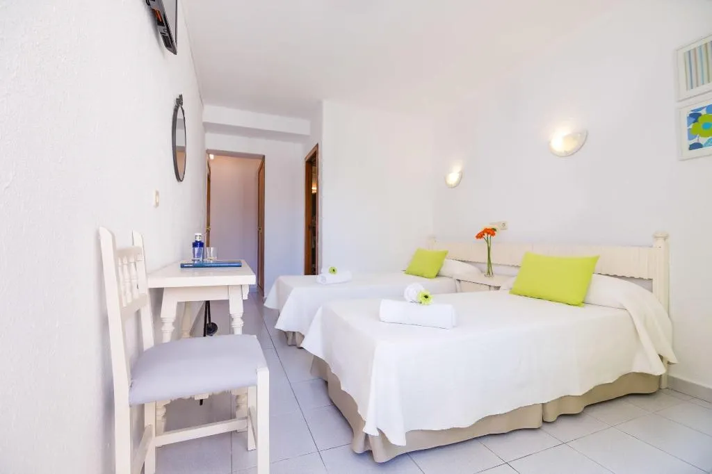 Room, Hotel Garau, Majorca