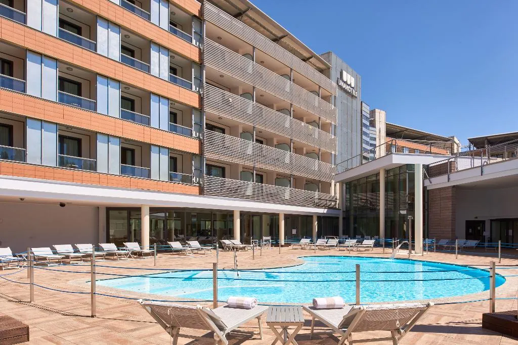General view, Unahotels Varese, Milan