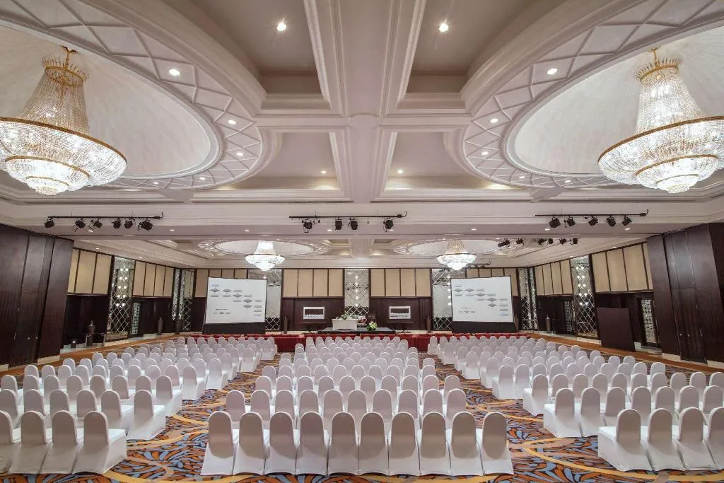 Conferences, Movenpick Grand Al Bustan Hotel, Dubai