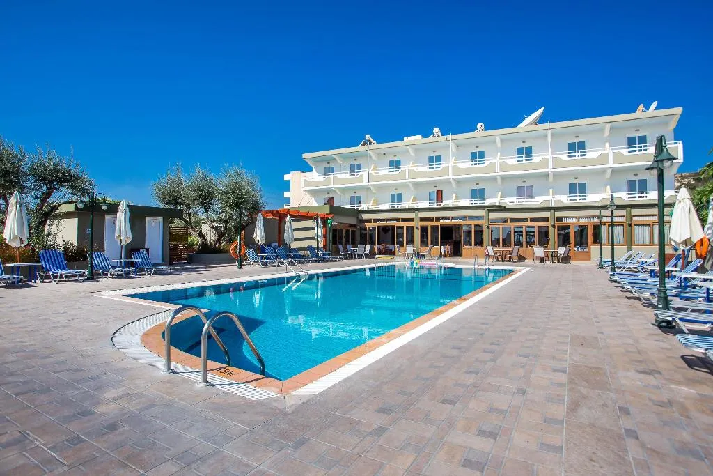 Pool, Georgia Apartments, Rhodes